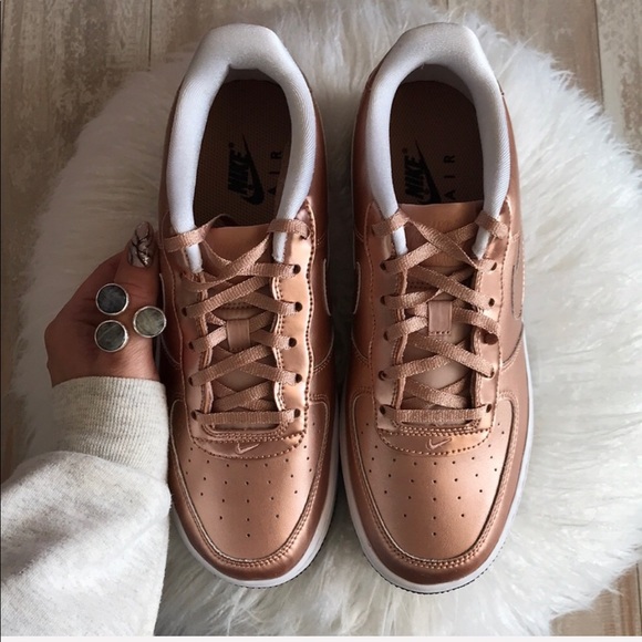 NWT Nike Air Force 1 Rose Gold - Picture 6 of 8